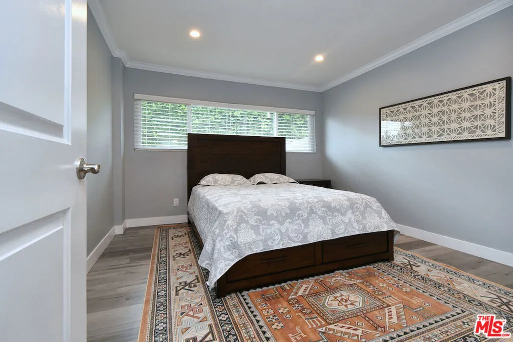 2345 Roscomare Road 205, Los Angeles, California 90077 home-pic-30